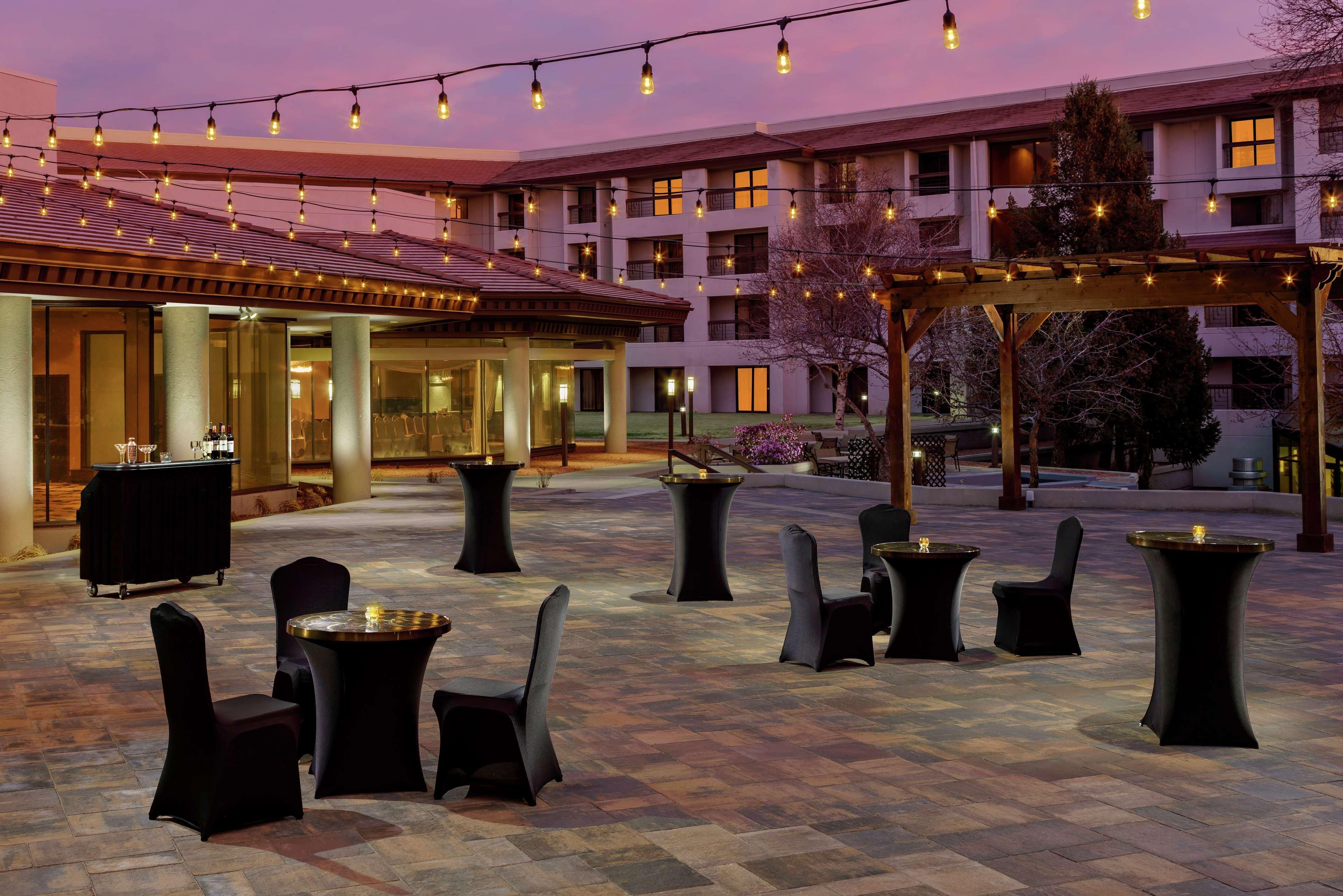 Hotel Doubletree By Hilton Colorado Springs Exterior foto